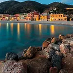 Ferienhaus Casa Saracena Fronte Mare