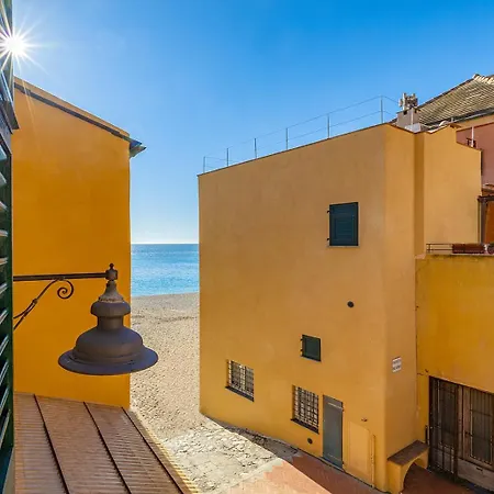 Casa Saracena Fronte Mare * 瓦里格提