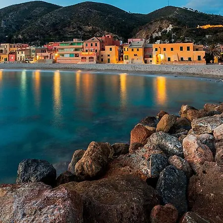 Holiday home Casa Saracena Fronte Mare