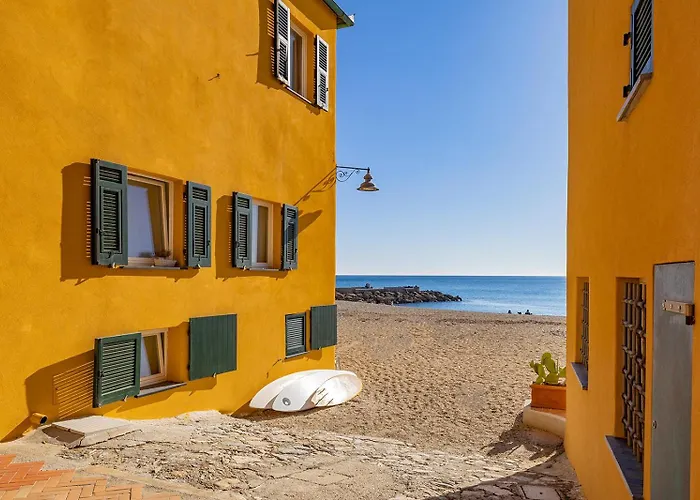 Casa Saracena Fronte Mare Varigotti