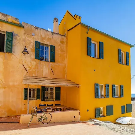 Casa Saracena Fronte Mare * Varigotti