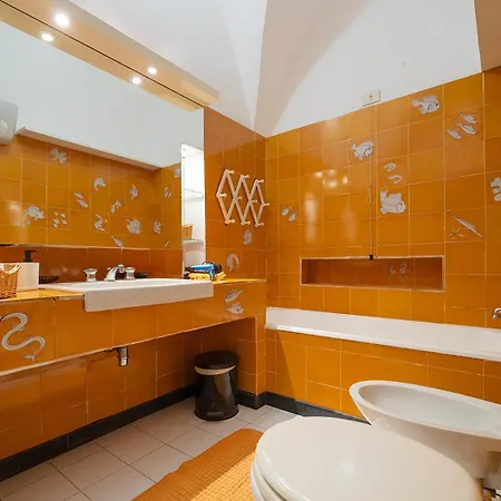 Casa Saracena Fronte Mare Дом отдыха Вариготти