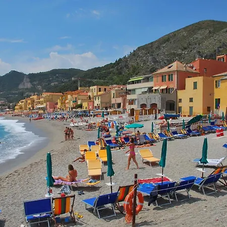 Vakantiehuis Casa Saracena Fronte Mare