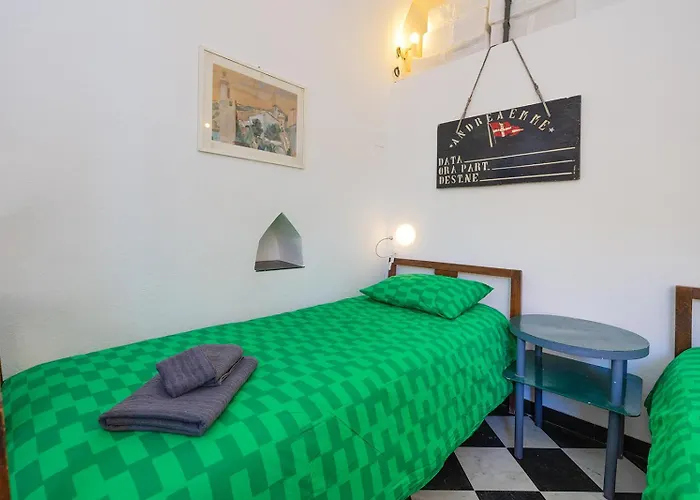 Casa Saracena Fronte Mare Varigotti