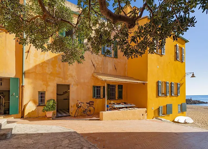 Vakantiehuis Casa Saracena Fronte Mare *