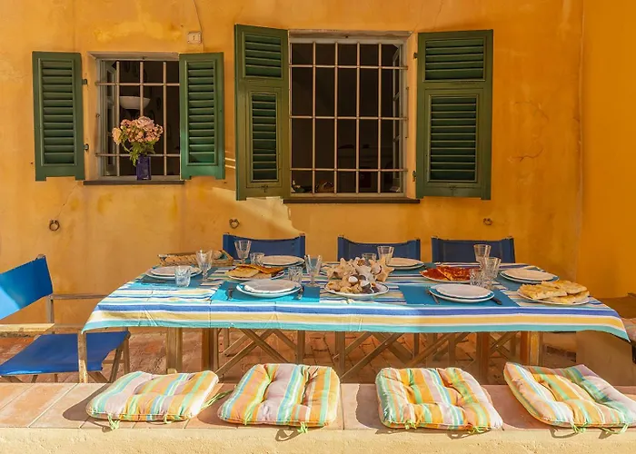 Casa Saracena Fronte Mare * Varigotti