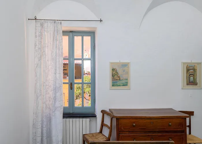 Casa Saracena Fronte Mare Varigotti