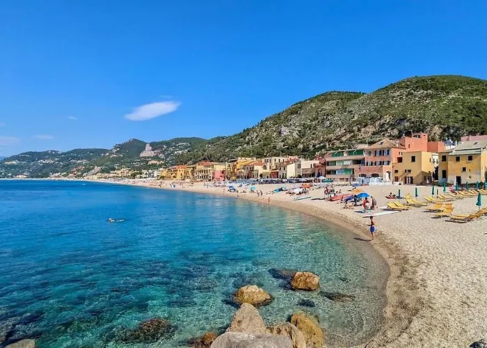 Casa Saracena Fronte Mare Varigotti